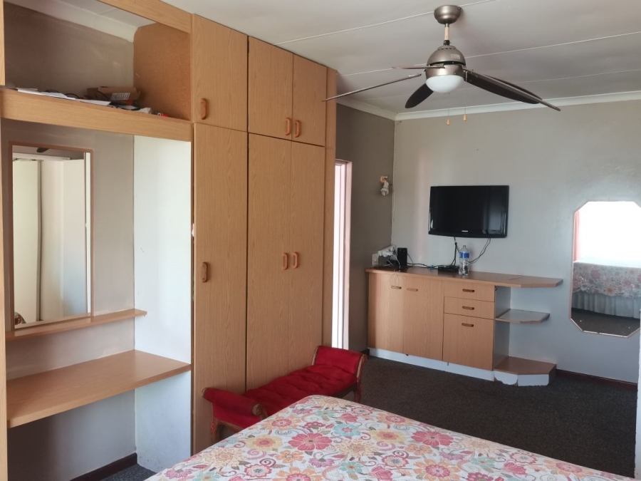 To Let 3 Bedroom Property for Rent in Sherwood Eastern Cape